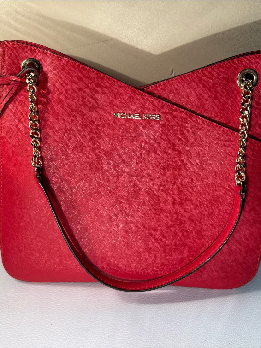 Michael Kors Jet Set Large Chain Shoulder Tote Bag Red Saffiano Leather